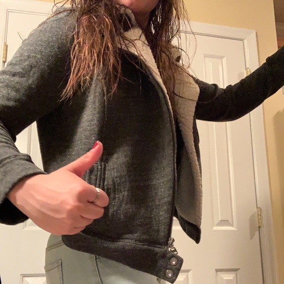 Splendid Jacket - Picture 2 of 8